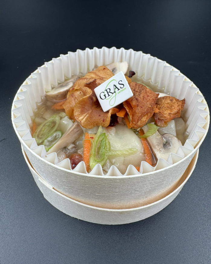 Raviole de canard dans son bouillon parfumé, Topinambour...