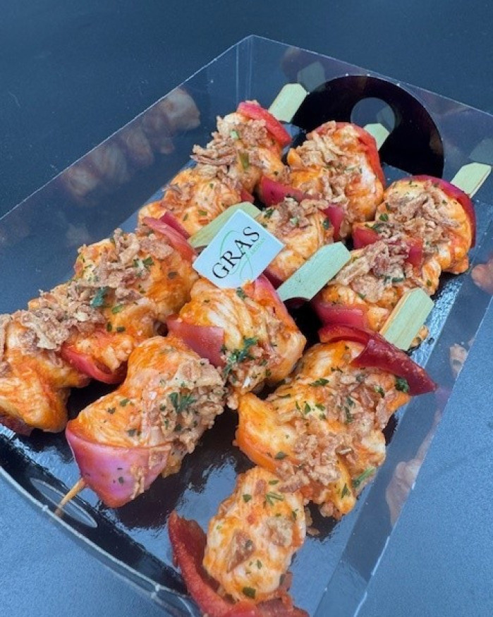 Mini brochette poulet sauce barbecue oignon crispy