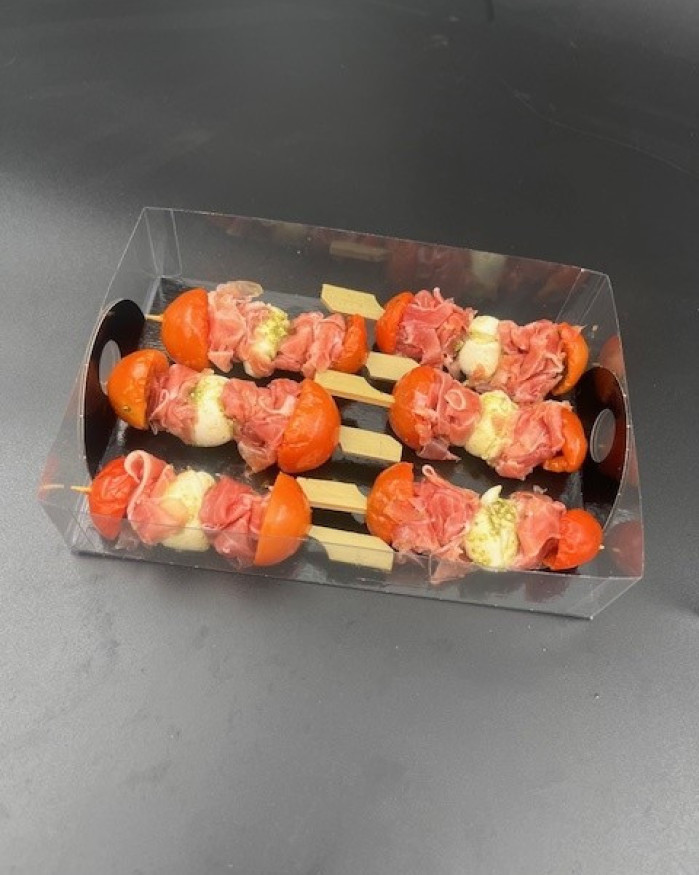 Mini Brochette Tomate mozza jambon Serrano
