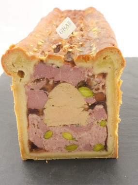 Pâté croûte de canard au foie-gras et pistache 