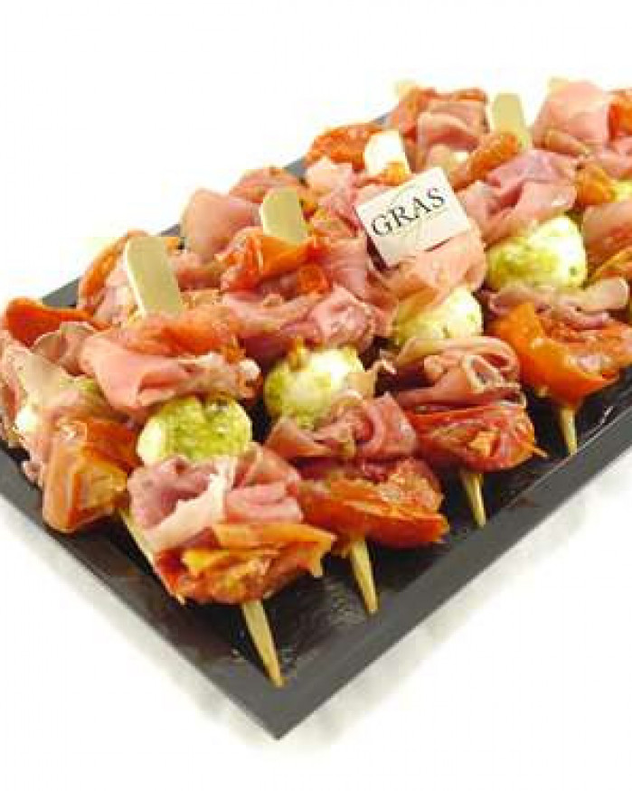 Mini-Brochette Tomate mozza jambon Serrano